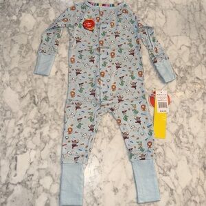 NWT MAGNETIC ME SPORTS CONVERTIBLE ROMPER 12/18M